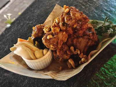 Vietnamese Fried Chicken (Gà Chiên Nước Mắm) with Peanuts